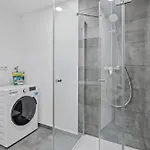 公寓 Bat Solutions Altstadt - Alles Was Ein Nicht Bietet - 3 45 Bis 75 Qm Fuer Bis Zu 12 Personen - Direkt Unter Der Burg - 2 Min Zur Altstadt - Weinbergblick, Heimkino Und E-ladesaeulen