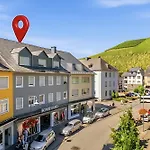 公寓 Bat Solutions Altstadt - Alles Was Ein Nicht Bietet - 3 45 Bis 75 Qm Fuer Bis Zu 12 Personen - Direkt Unter Der Burg - 2 Min Zur Altstadt - Weinbergblick, Heimkino Und E-ladesaeulen 萨尔堡