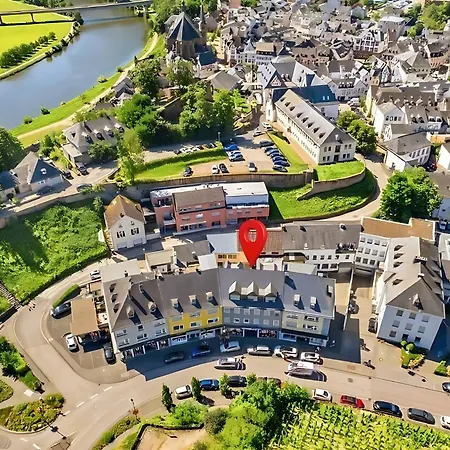 Bat Home Solutions Saarburg Altstadt - Alles Was Ein Hotel Nicht Bietet - 3 Apartments 45 Bis 75 Qm Fuer Bis Zu 12 Personen - Direkt Unter Der Burg - 2 Min Zur Altstadt - Weinbergblick Und Heimkino Daire