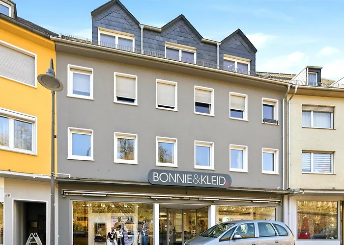 Bat Solutions Altstadt - Alles Was Ein Nicht Bietet - 3 45 Bis 75 Qm Fuer Bis Zu 12 Personen - Direkt Unter Der Burg - 2 Min Zur Altstadt - Weinbergblick, Heimkino Und E-ladesaeulen 아파트 *