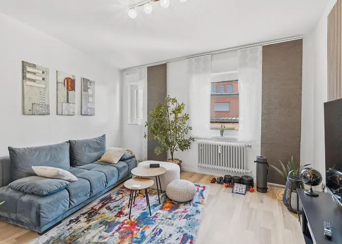 아파트 Bat Solutions Altstadt - Alles Was Ein Nicht Bietet - 3 45 Bis 75 Qm Fuer Bis Zu 12 Personen - Direkt Unter Der Burg - 2 Min Zur Altstadt - Weinbergblick, Heimkino Und E-ladesaeulen 사르부르크