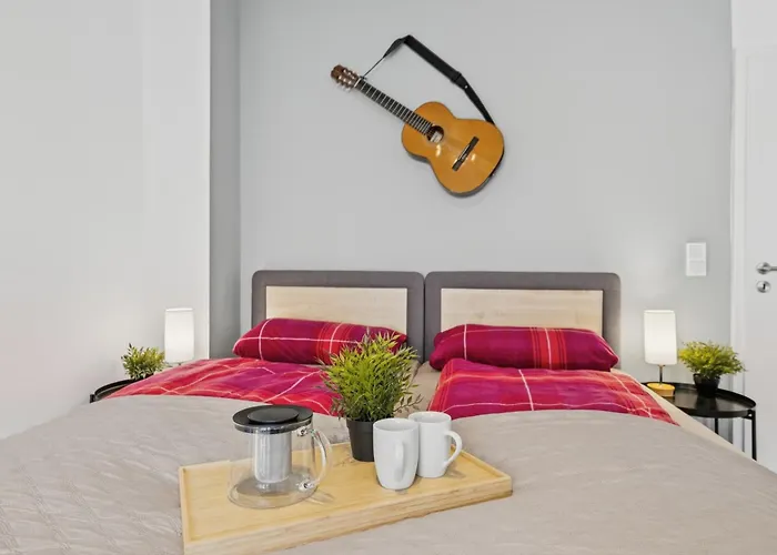 Bat Solutions Altstadt - Alles Was Ein Nicht Bietet - 3 45 Bis 75 Qm Fuer Bis Zu 12 Personen - Direkt Unter Der Burg - 2 Min Zur Altstadt - Weinbergblick, Heimkino Und E-ladesaeulen *